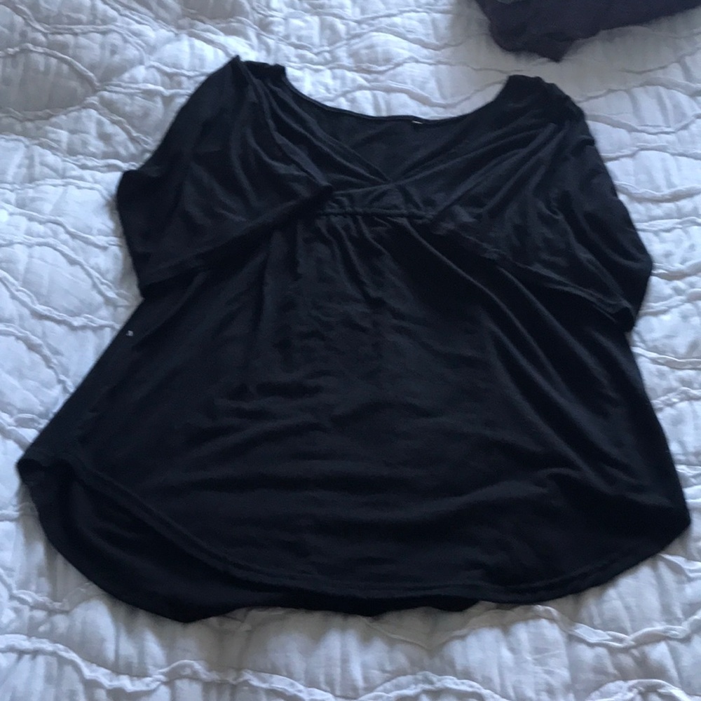 🦋Loose black shirt